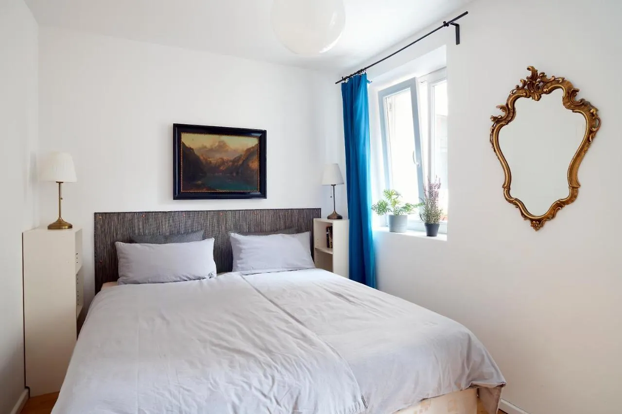 Beautiful Park Apartment For 4 Guests 베를린 독일