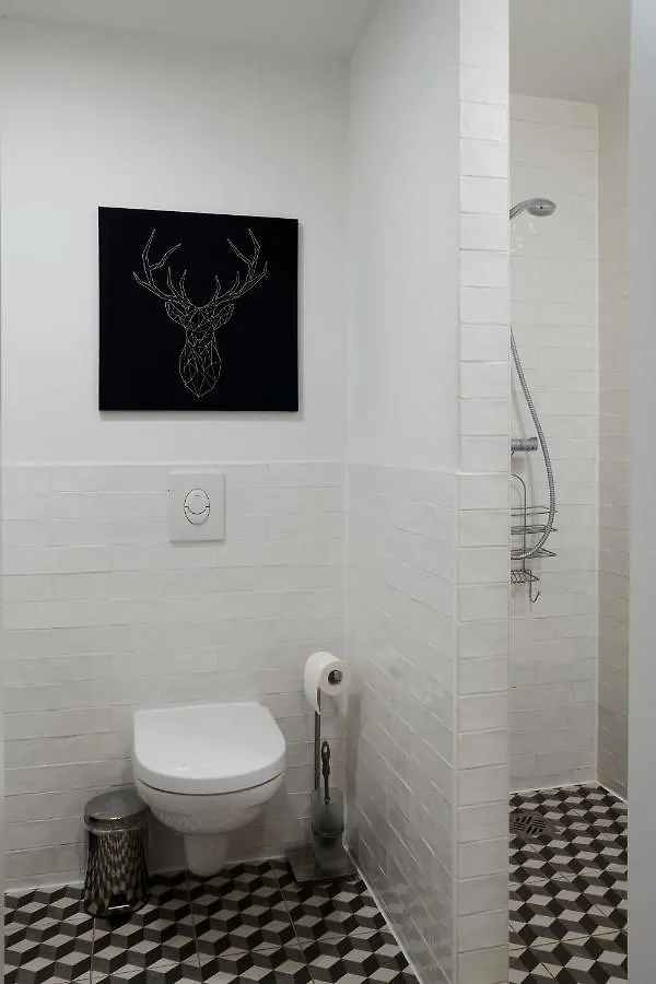 Beautiful Park Apartment For 4 Guests 베를린 0*,  독일