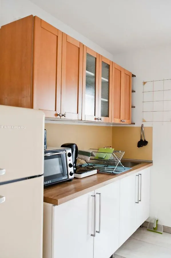 Beautiful Park Apartment For 4 Guests 베를린